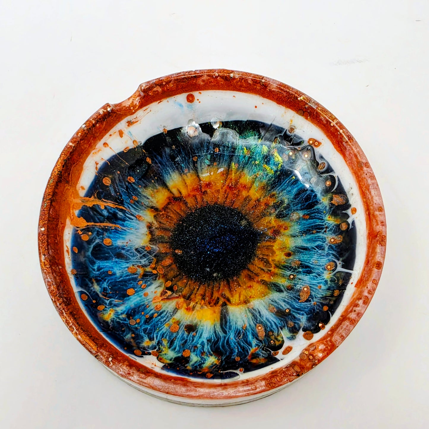 Handmade Resin Ashtray – Vivid Eye | Copper Blue Green Galaxy Iris | Round Art Ashtray | Savage Studio Creations