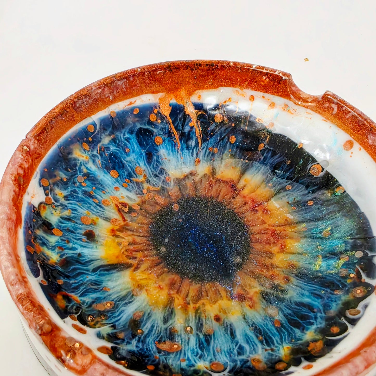 Handmade Resin Ashtray – Vivid Eye | Copper Blue Green Galaxy Iris | Round Art Ashtray | Savage Studio Creations