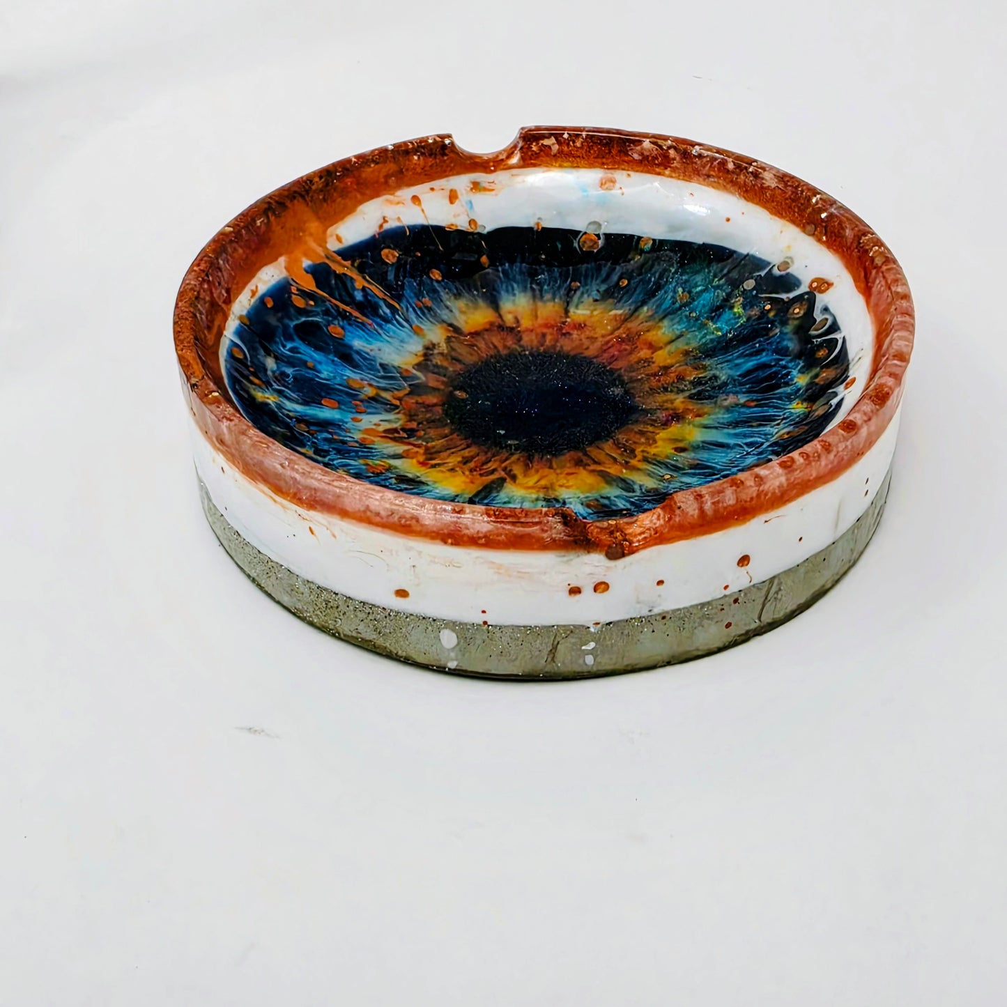 Handmade Resin Ashtray – Vivid Eye | Copper Blue Green Galaxy Iris | Round Art Ashtray | Savage Studio Creations