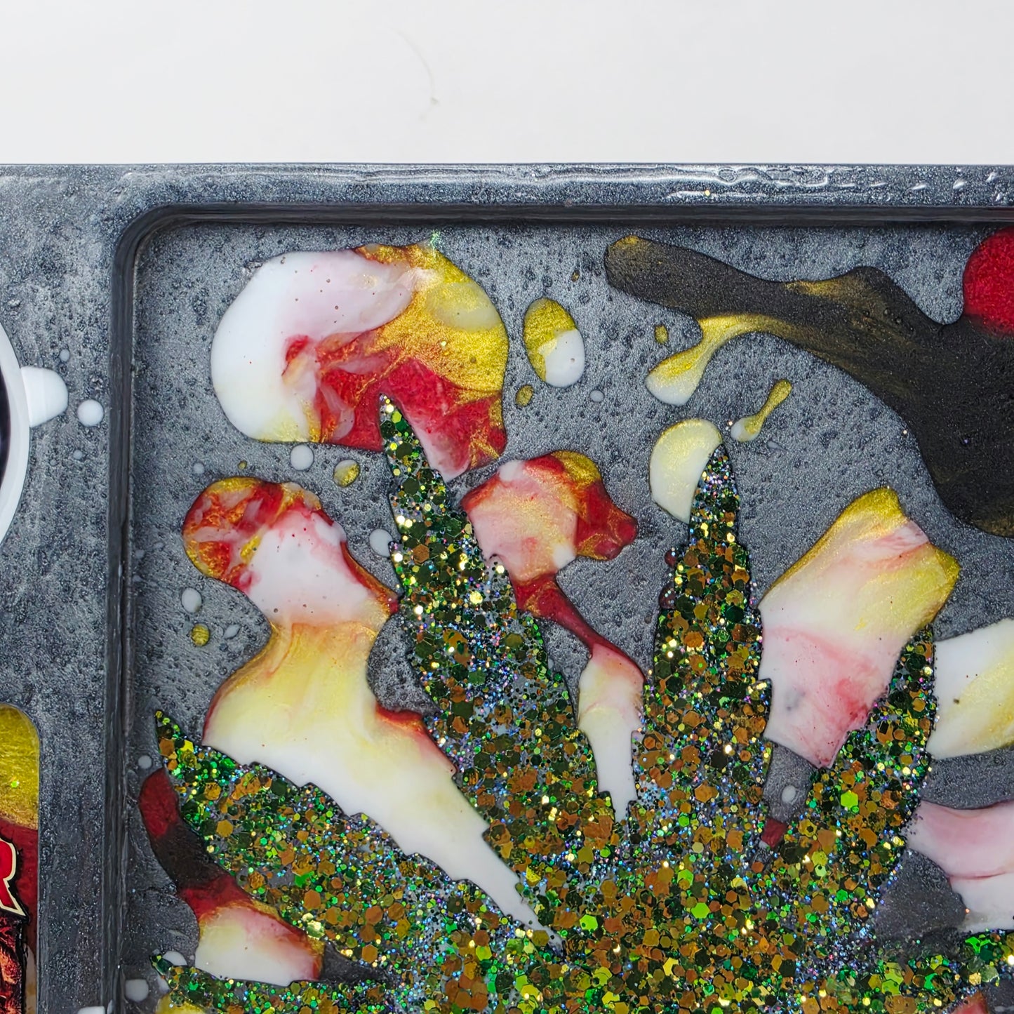 Handmade Resin Rolling Tray – Rooster Squad Vivid Eye | Green Glitter Cannabis Leaf | Red Yellow White Liquid Metal | Savage Studio Creations