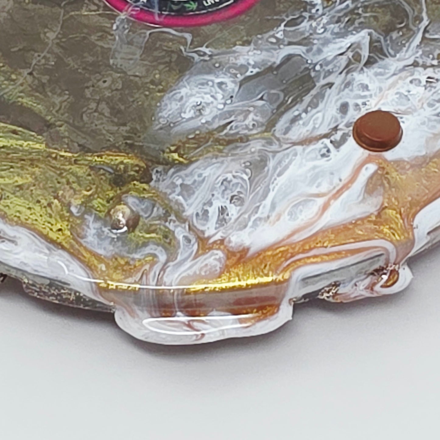 Handmade Round Resin Rolling Tray Set – Gold White Stone Mica Glitter | Divided Sections | Unique Circle Tray + Pipe Rest | Savage Studio Creations